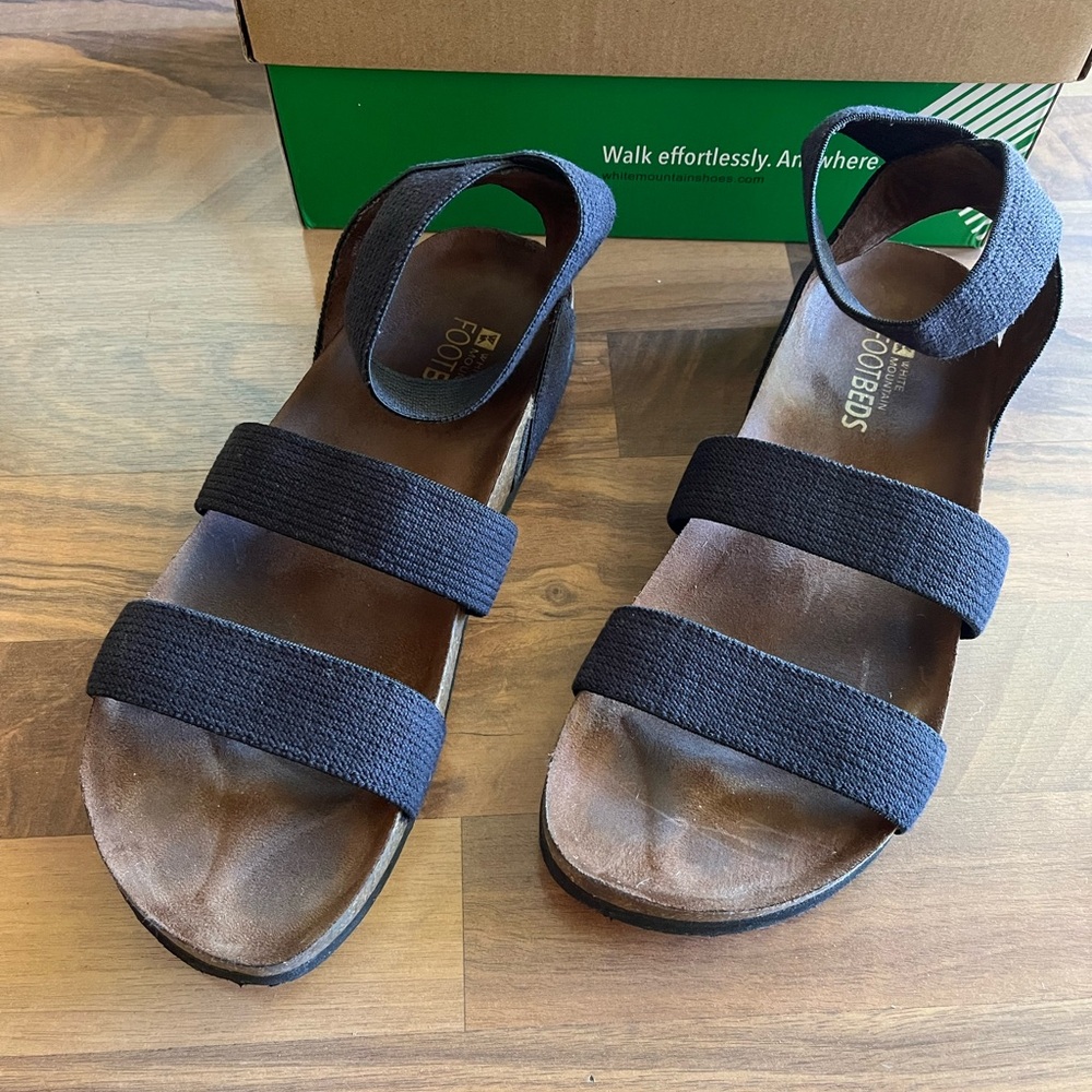 White Mountain Harlequin Sandals. Size 10  (White Mountain Footbeds).